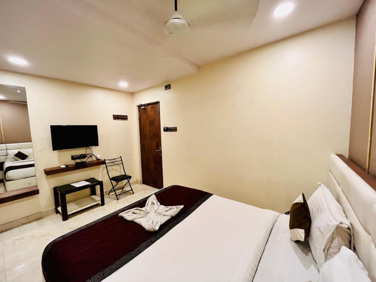 Ganesh Bhavan By Vinayak Hotels Brahmapur Bagian luar foto