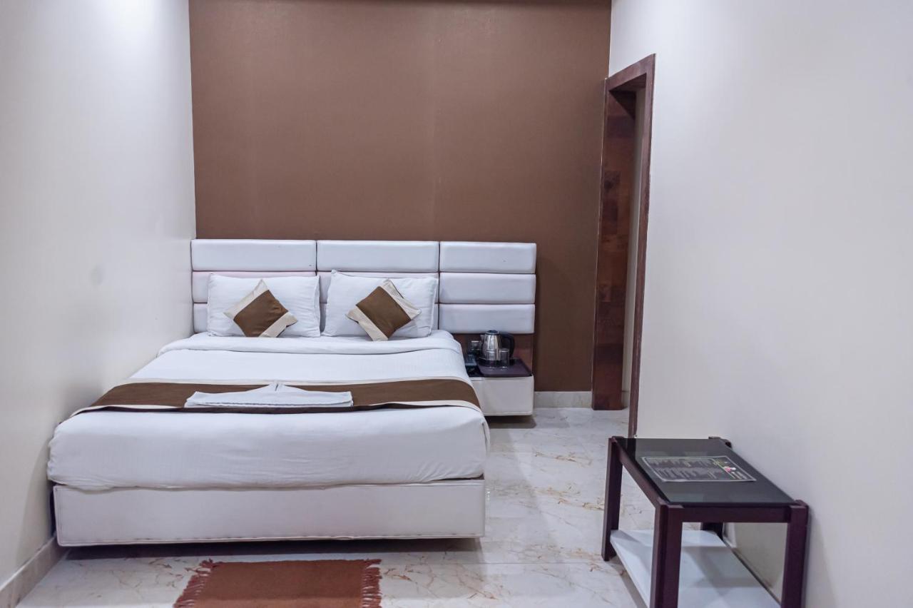 Ganesh Bhavan By Vinayak Hotels Brahmapur Bagian luar foto