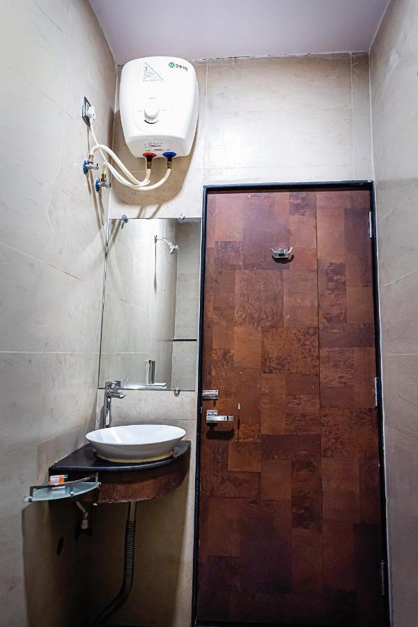 Ganesh Bhavan By Vinayak Hotels Brahmapur Bagian luar foto